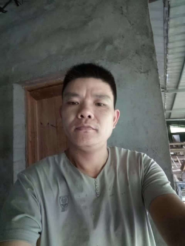 寻找幸福的第一张照片--庆元交友中心